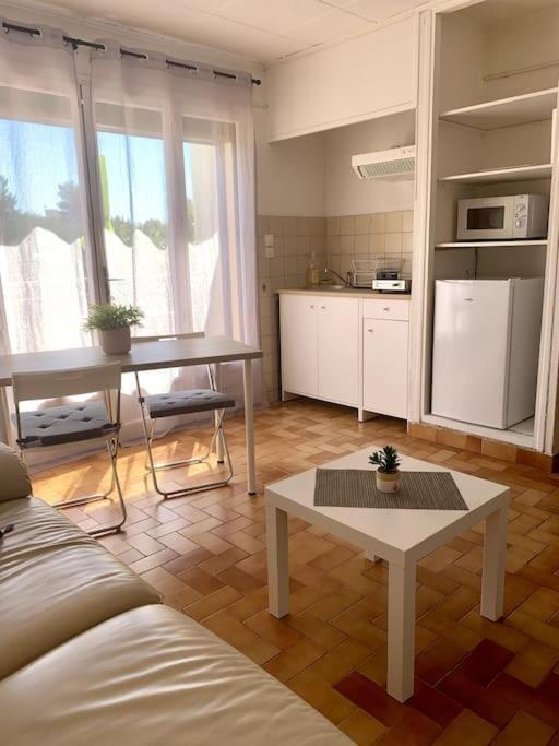 La Garde : Joli Studio Dans Residence Exterior photo
